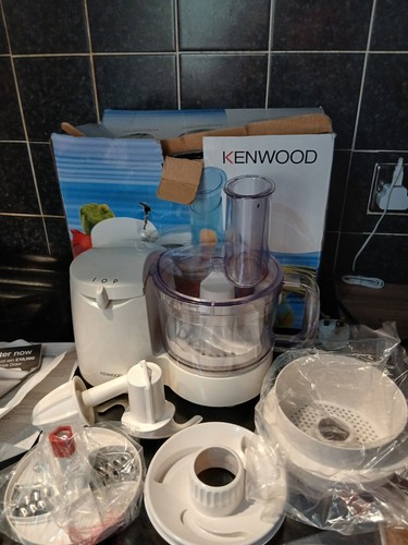 New kenwood 300w - new,